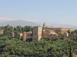 10 actividades imprescindibles para disfrutar de Granada en verano
