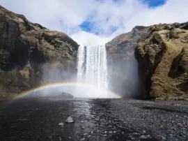 Descubre la impresionante cascada Dettifoss en Islandia guía completa y excursiones