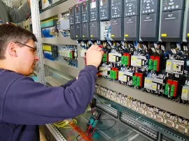 Descubre los microcontroladores más comunes utilizados en PLC
