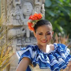 Descubre el significado de vestirse de flamenca historia y tradición del traje de gitana